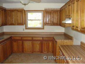 1556 HOLIDAY DRIVE - Photo 2