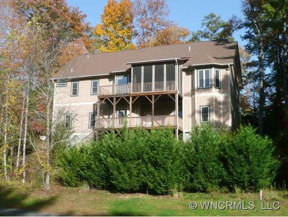 5 Meadowbrook Lane