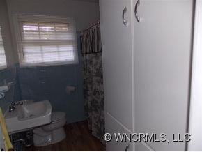 722 9th Avenue W - Photo 12