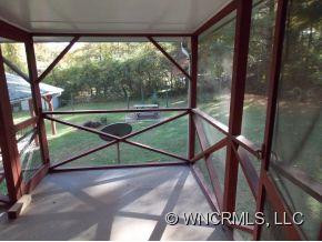 722 9th Avenue W - Photo 10