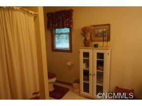 18 Jennifer Lane - Photo 13