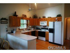 18 Jennifer Lane - Photo 8