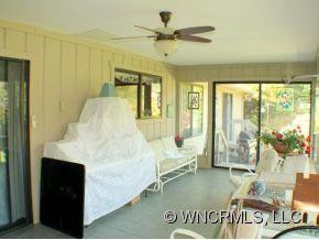 211 HAWTHORN DRIVE - Photo 15
