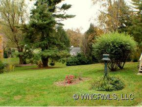 211 HAWTHORN DRIVE - Photo 17