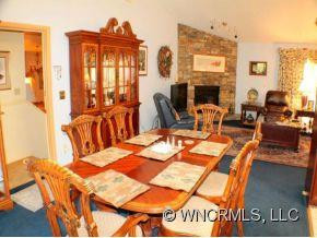 211 HAWTHORN DRIVE - Photo 5