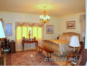 211 HAWTHORN DRIVE - Photo 10