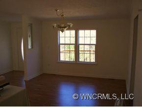 124 Tyler Terrace - Photo 4