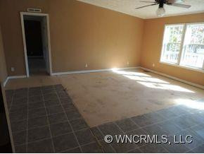 2297 Oakland Road - Photo 2