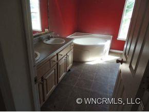 2297 Oakland Road - Photo 10
