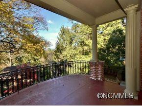 128 Woodland Road - Photo 4