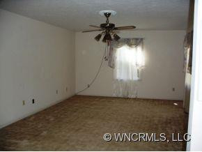 512 Lloyd Drive - Photo 3