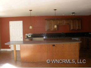 130 BARNARD AVENUE - Photo 5