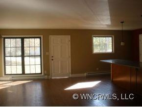130 BARNARD AVENUE - Photo 6