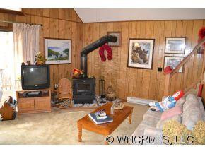 215 Sleepy Hollow Lane - Photo 10