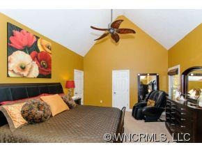 403 Conifer Court - Photo 11