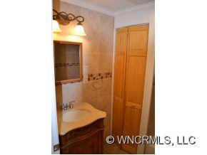 139 South Hill Street - Photo 9