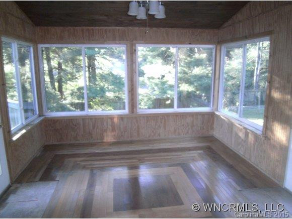 270 Country Club Circle - Photo 4