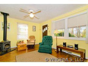 322 Riverview Drive - Photo 3