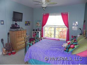 109 Pine Tree - Photo 8