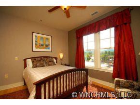 190 Broadway Street Unit 403 - Photo 5
