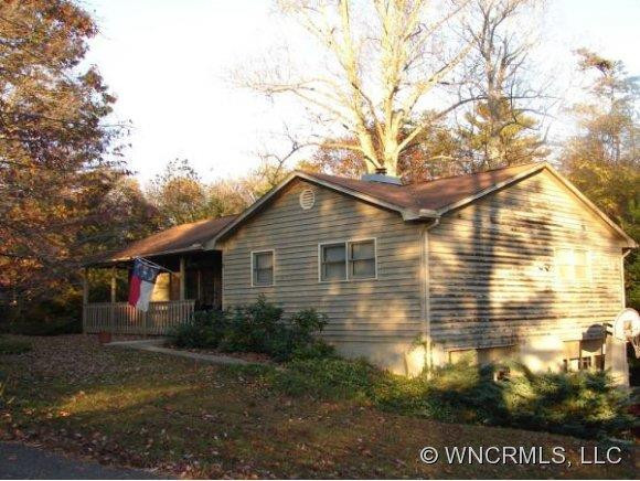 2 Shadowbrook Lane