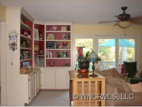 2 Shadowbrook Lane - Photo 4