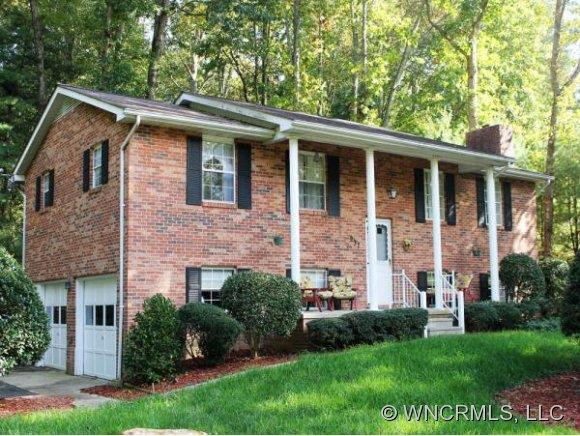 237 DUNDEVE CIRCLE