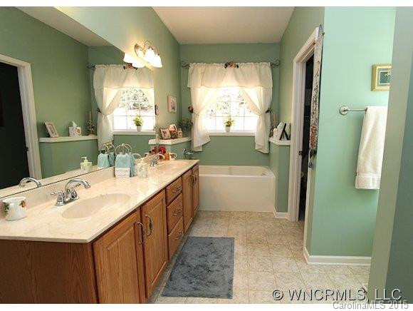 21 Arbor Lane - Photo 10