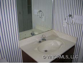 121 Carpenter Lane - Photo 4
