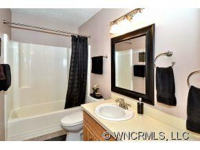 227 E Poplar Drive - Photo 12
