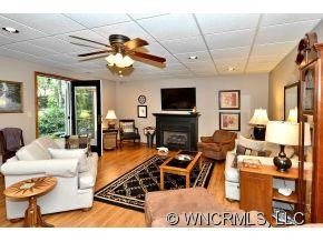 227 E Poplar Drive - Photo 13