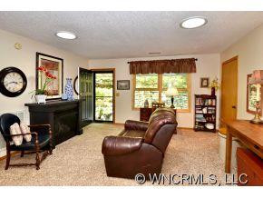 227 E Poplar Drive - Photo 3