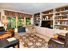 227 E Poplar Drive - Photo 4