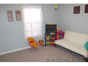 111 Ashwood Lane - Photo 11