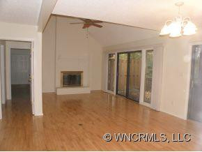 23 Village Drive - Photo 4