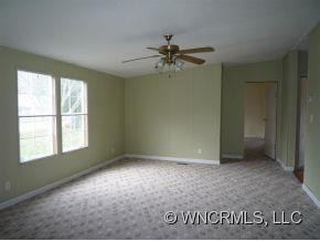114 Holly Tree Circle - Photo 2