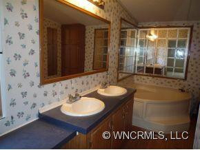 114 Holly Tree Circle - Photo 13