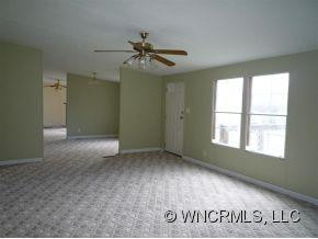 114 Holly Tree Circle - Photo 3