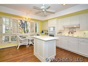 128 Broadmoor Drive - Photo 7