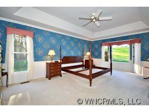 128 Broadmoor Drive - Photo 8
