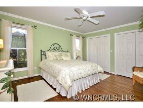 128 Broadmoor Drive - Photo 10