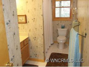 157 RHODODENDRON PARK ROAD - Photo 8