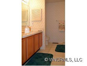  - Photo 11