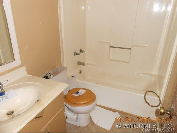 119 Candler Drive - Photo 3
