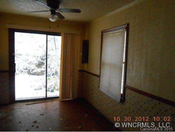 119 Candler Drive - Photo 4
