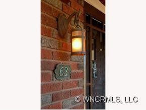 63 MACON AVENUE - Photo 2