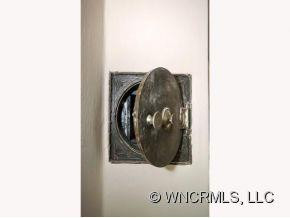 63 MACON AVENUE - Photo 17