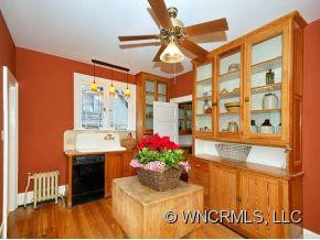 63 MACON AVENUE - Photo 8