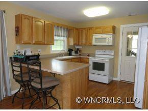205 JEFF STREET - Photo 4