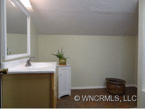 74 Vermont Avenue - Photo 17